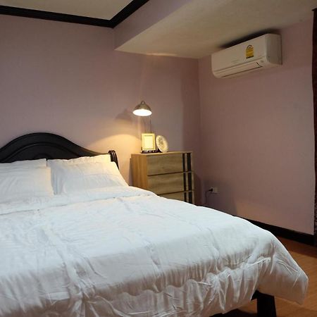 Florentino Hostel Rayong Bagian luar foto
